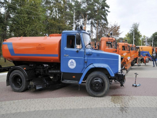 Аренда поливомоечной машины ЗИЛ КО-713 Н-1